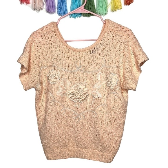 Vintage Yarn Works Pastel Peach Yarn Works Short Sleeve Floral Detailed Sweater - Picture 13 of 14
